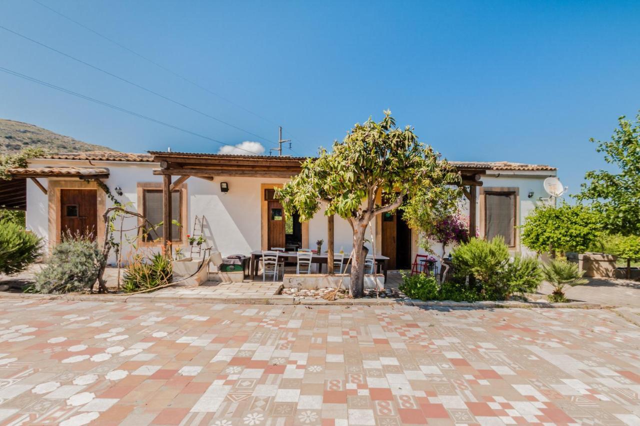 Villa Authentic Sicilian Charm, Pool, Sea View, Wi-Fi & Parking à Avola Extérieur photo
